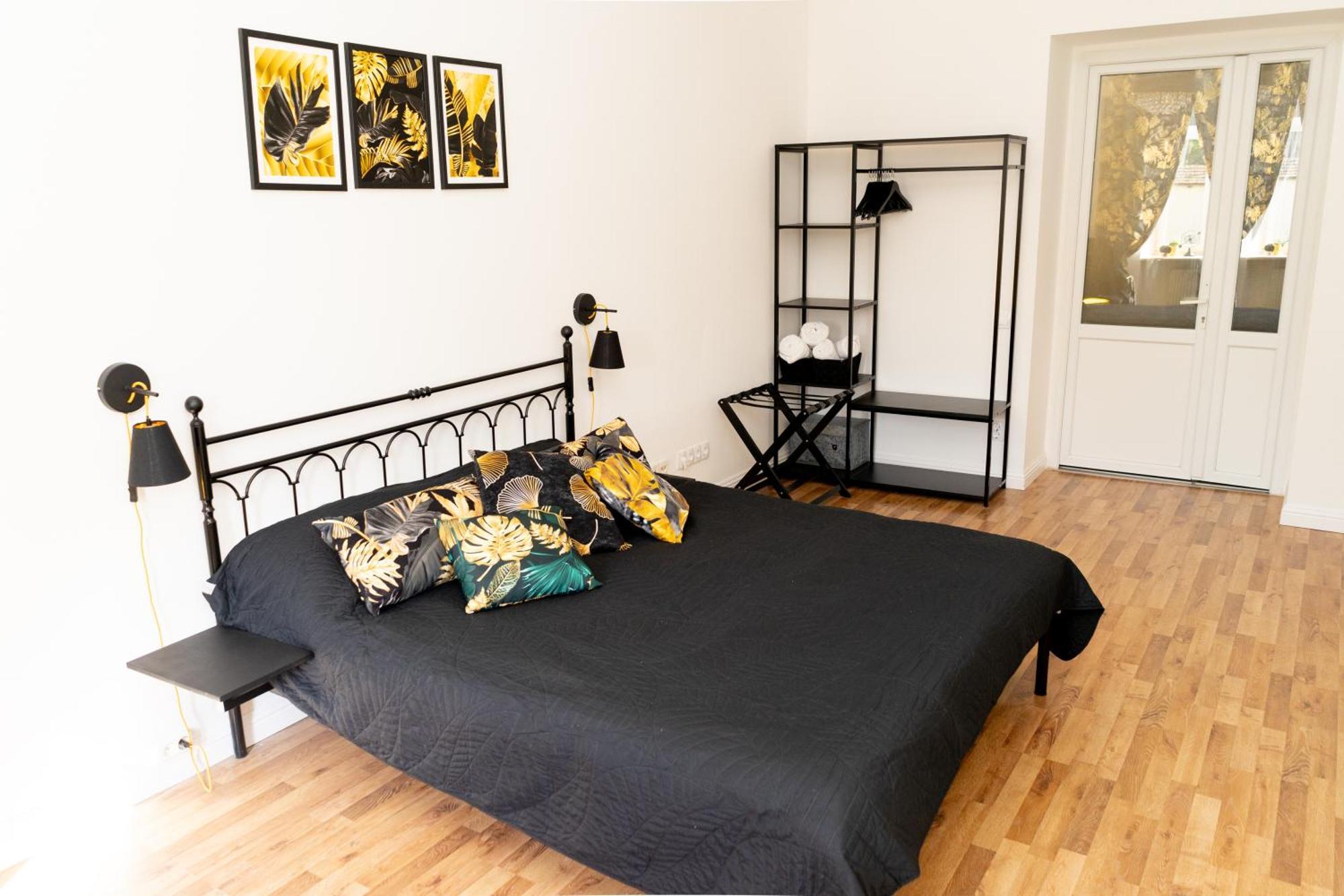 Charming Apartments In The Heart Of Lviv - Valova, Nasypna Str Ngoại thất bức ảnh
